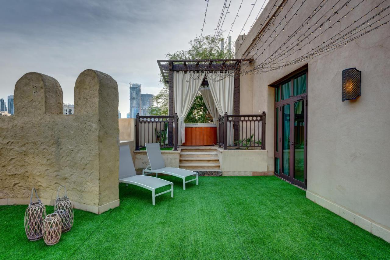 Durrani Homes - Unique Garden Apt At Souk Al Bahar Besides Dubai Mall & Burjkhalifa With Private Jaccuzi Buitenkant foto